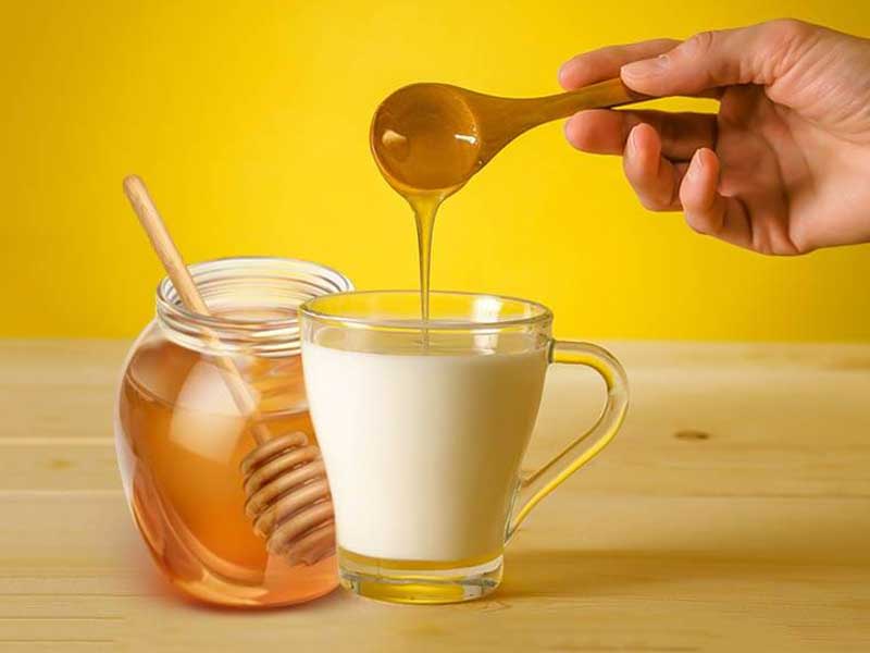 ترکیب شیر و عسل و ۷ فایده ارزشمندی که از آن‌ها بی‌خبرید!