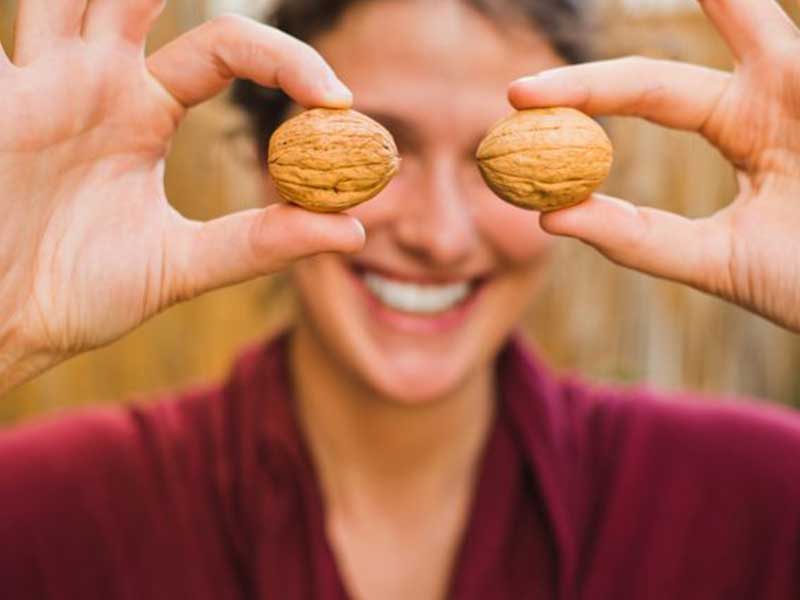 برای زیبایی پوست چه غذاهایی بخوریم؟